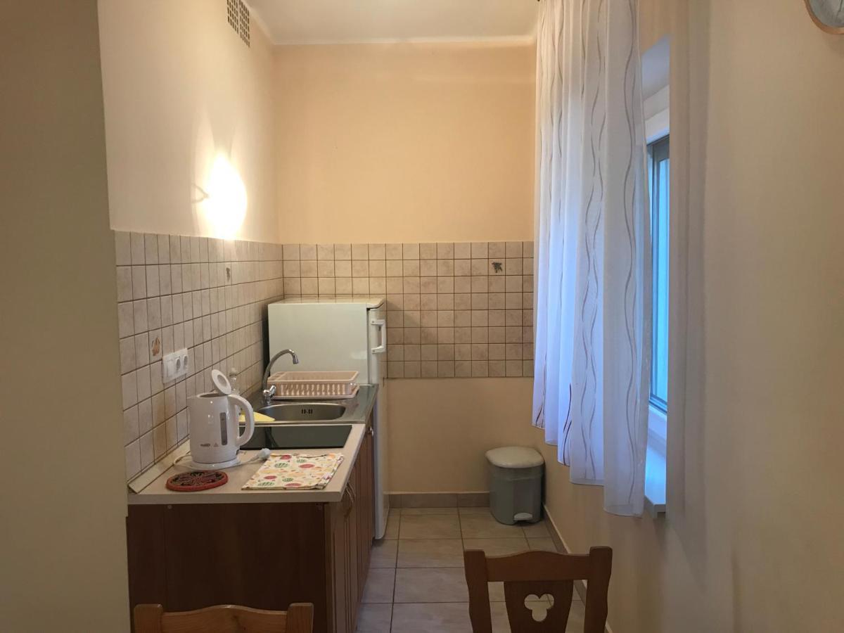 Jokai Apartmanhaz เฮวิซ ภายนอก รูปภาพ
