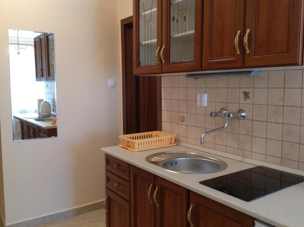Jokai Apartmanhaz เฮวิซ ภายนอก รูปภาพ