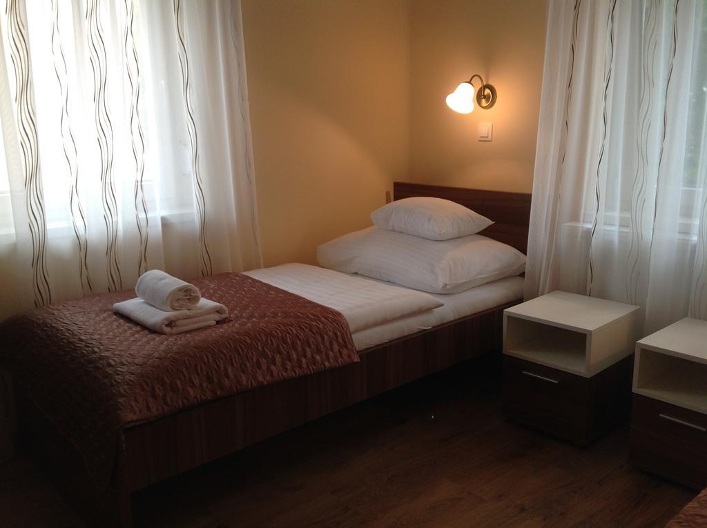 Jokai Apartmanhaz เฮวิซ ภายนอก รูปภาพ